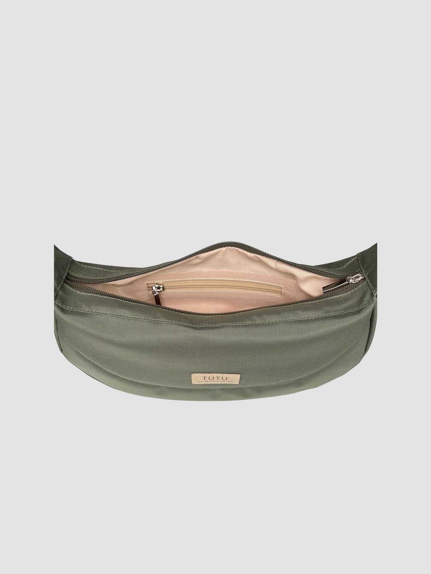 Bolso media luna el que le da forma a tu estilo - Negro