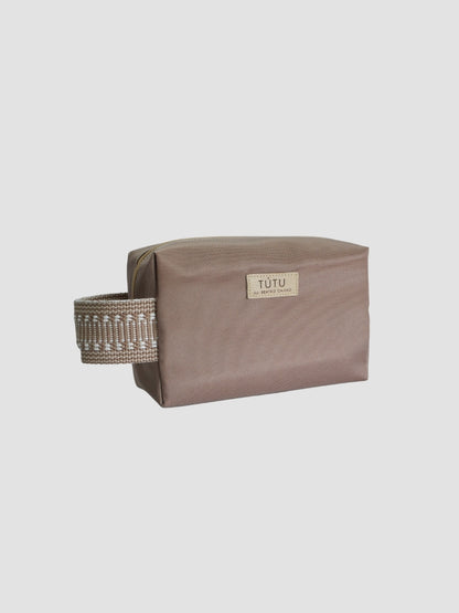 Neceser, tu complemento de viajes - Beige