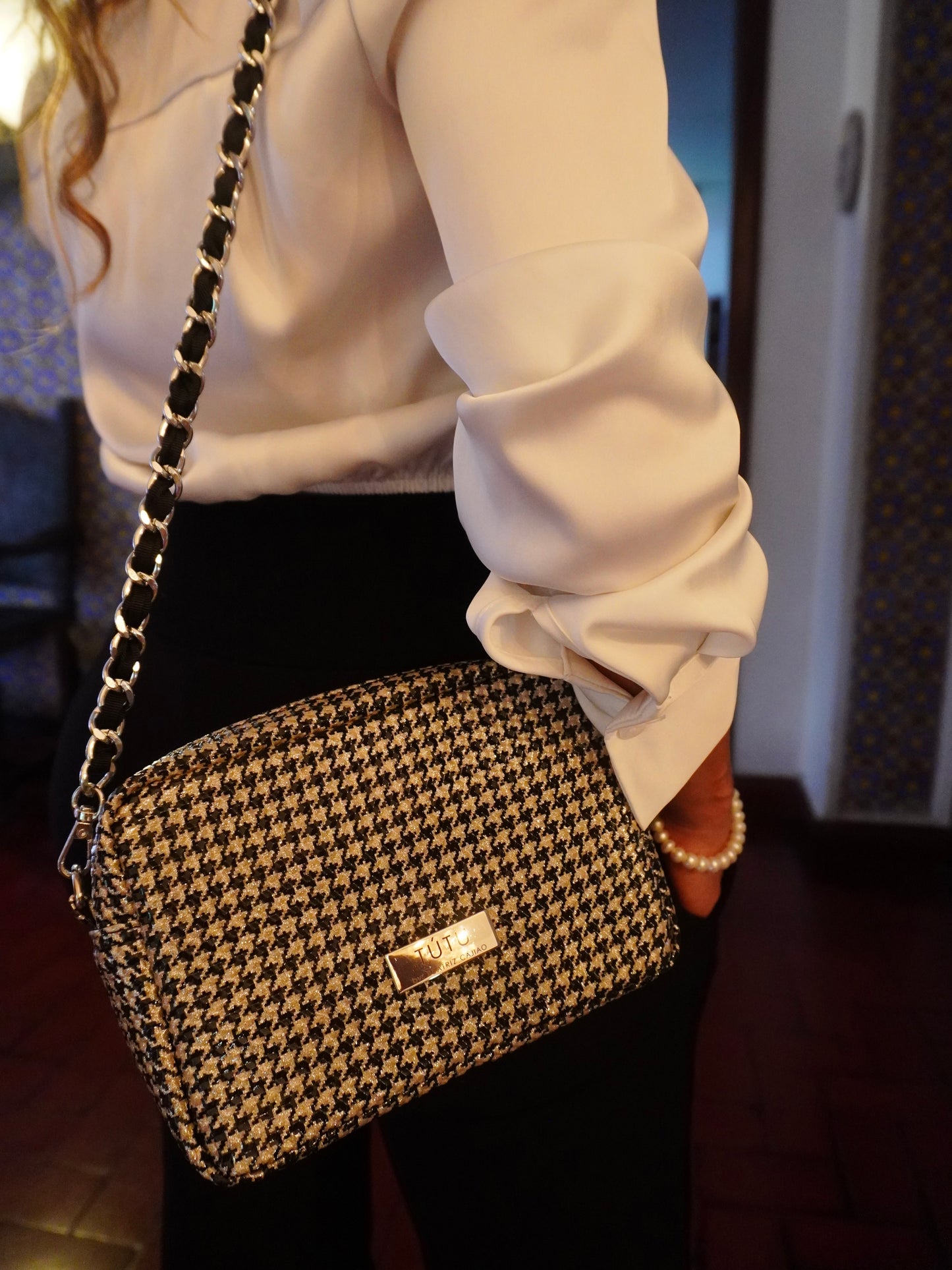 Manos libres pequeño festivo perfecto para lo esencial - Gales