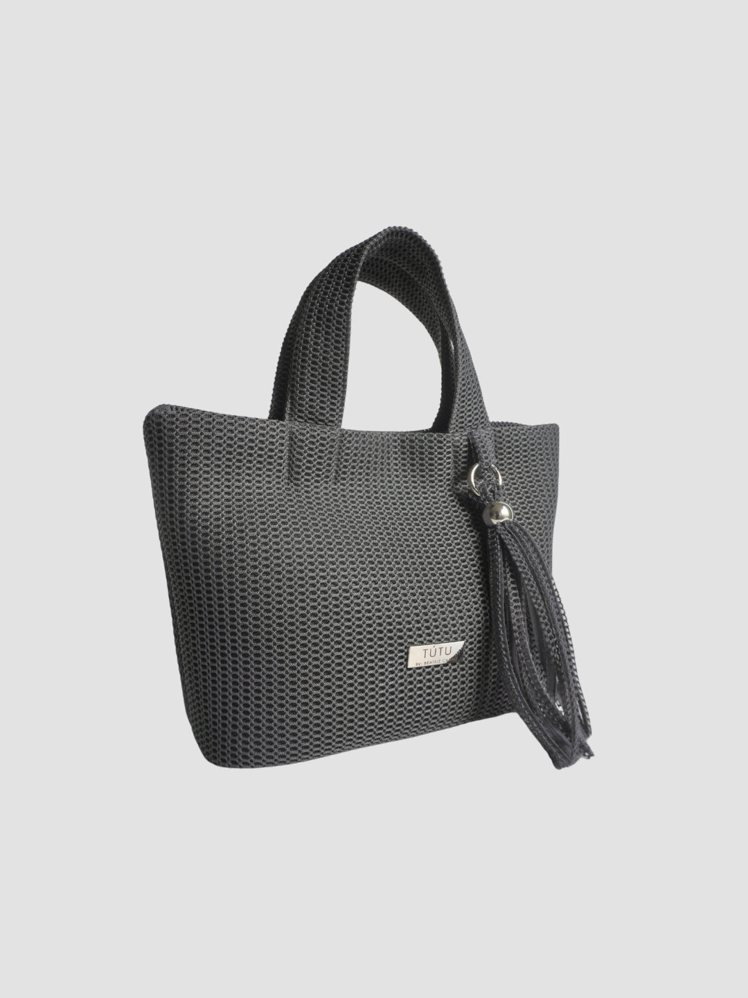Bolso de mano en malla ferrari gris