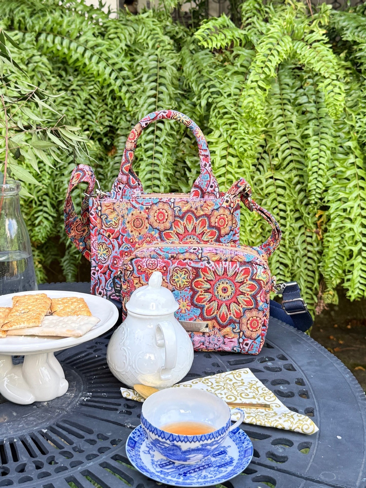 Tote pequeño gobelino con personalidad - Mándalas